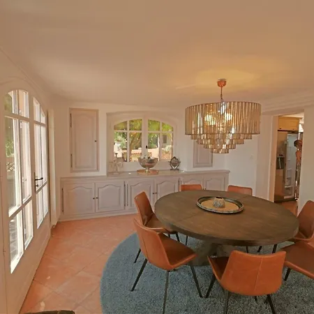 Дом отдыха Le Trayas Superieur Теуль-сюр-Мер