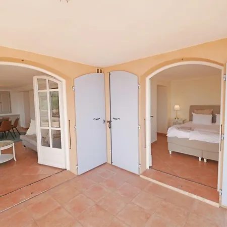 Дом отдыха Le Trayas Superieur