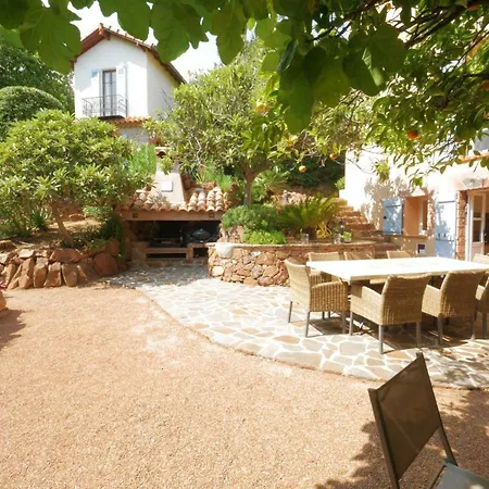 Дом отдыха Le Trayas Superieur