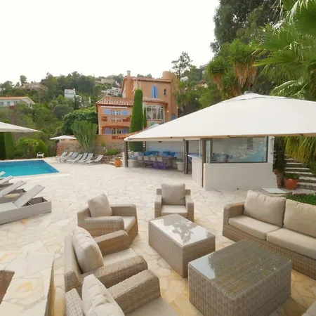 Le Trayas Superieur Дом отдыха Теуль-сюр-Мер