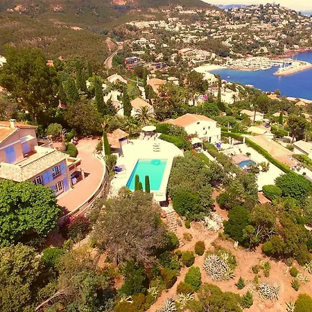 Дом отдыха Le Trayas Superieur *