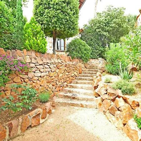 Дом отдыха Le Trayas Superieur