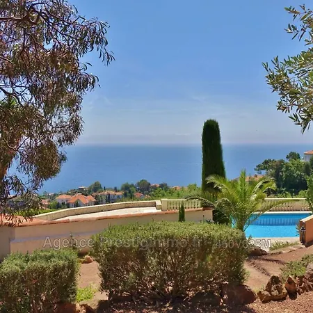Le Trayas Supérieur Hébergement de vacances Théoule-sur-Mer