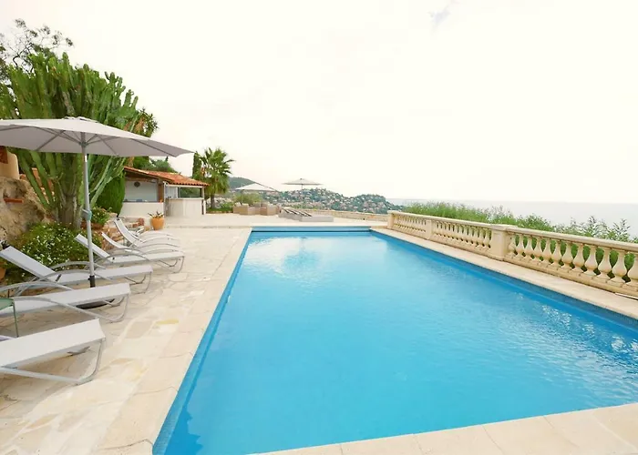 Vakantiehuis Le Trayas Superieur